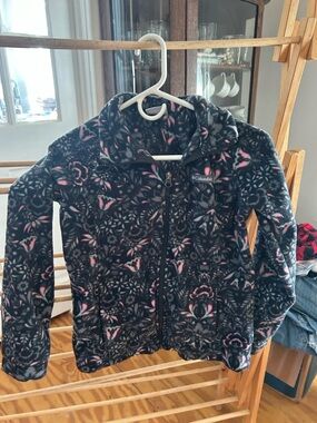 Columbia Black and Pink Patterned Fleece Jacket